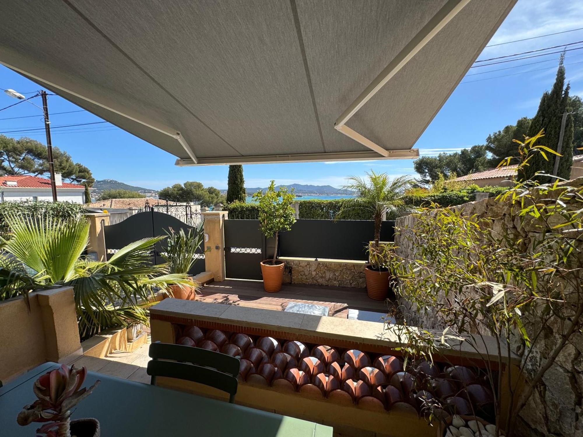 Confortable T2 Vue Mer Avec Terrasse Amenagee Et Parking Prive, Plage Et Port A Pied Sanary-sur-Mer Exterior photo
