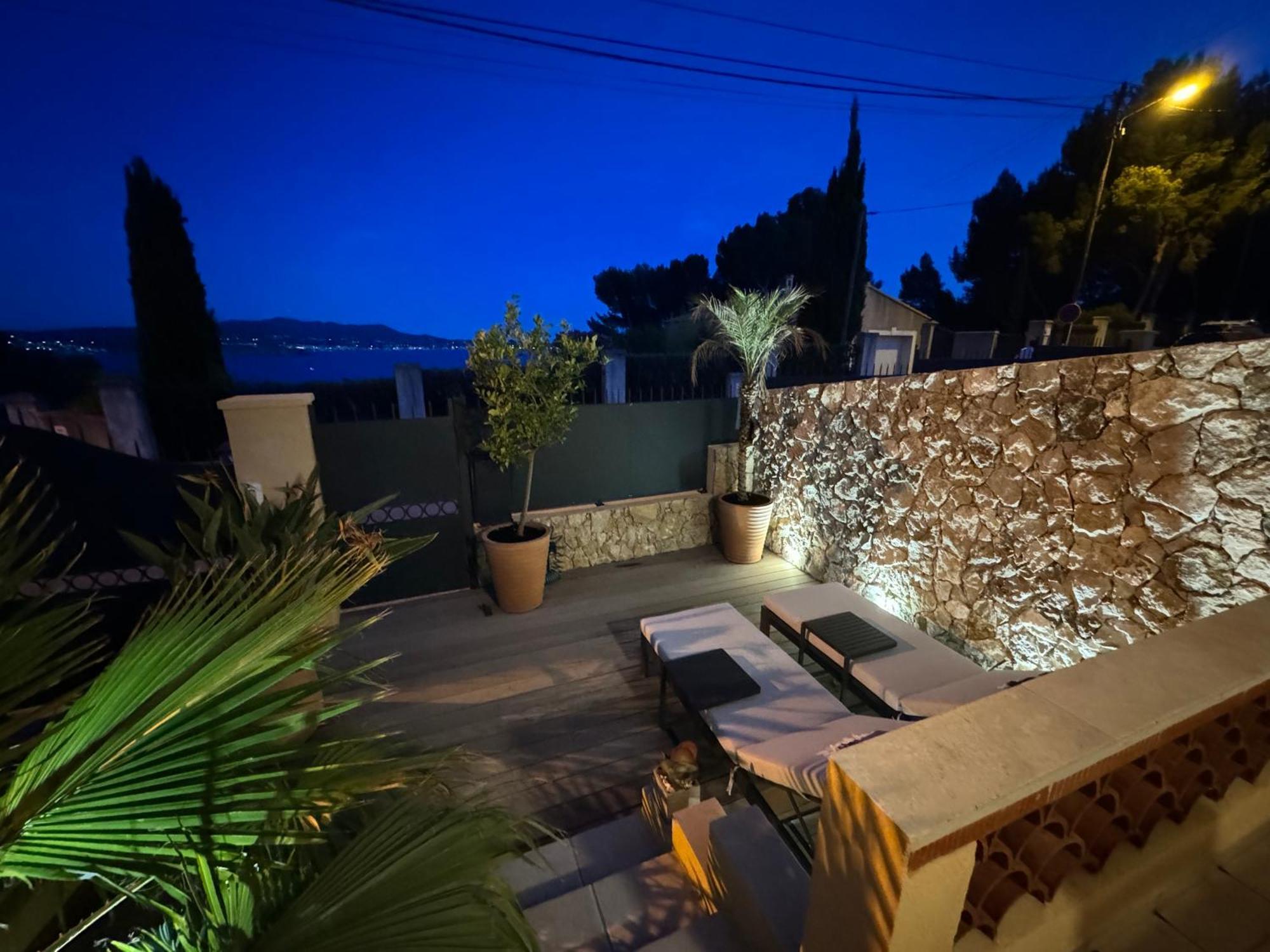 Confortable T2 Vue Mer Avec Terrasse Amenagee Et Parking Prive, Plage Et Port A Pied Sanary-sur-Mer Exterior photo