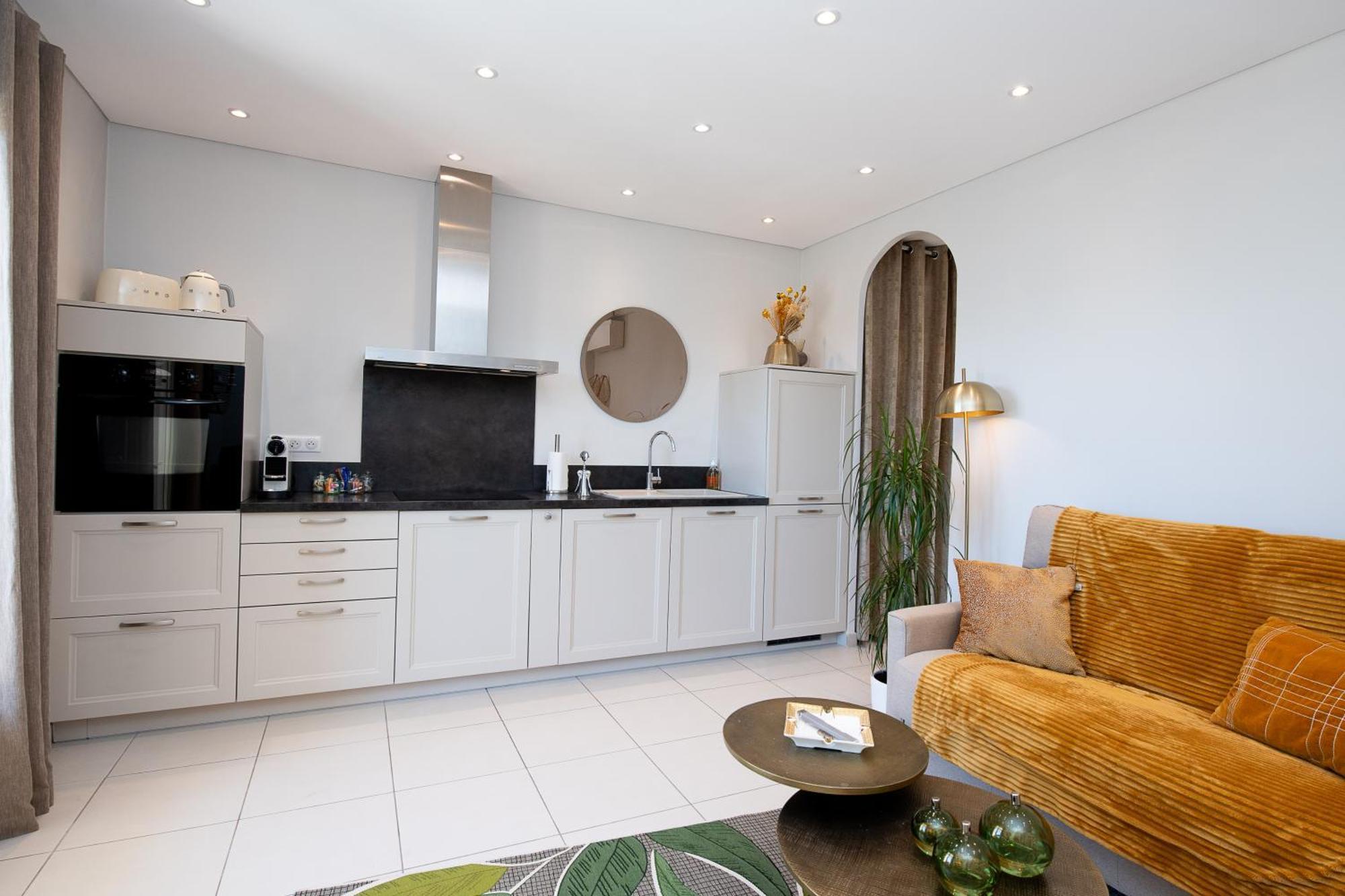 Confortable T2 Vue Mer Avec Terrasse Amenagee Et Parking Prive, Plage Et Port A Pied Sanary-sur-Mer Exterior photo