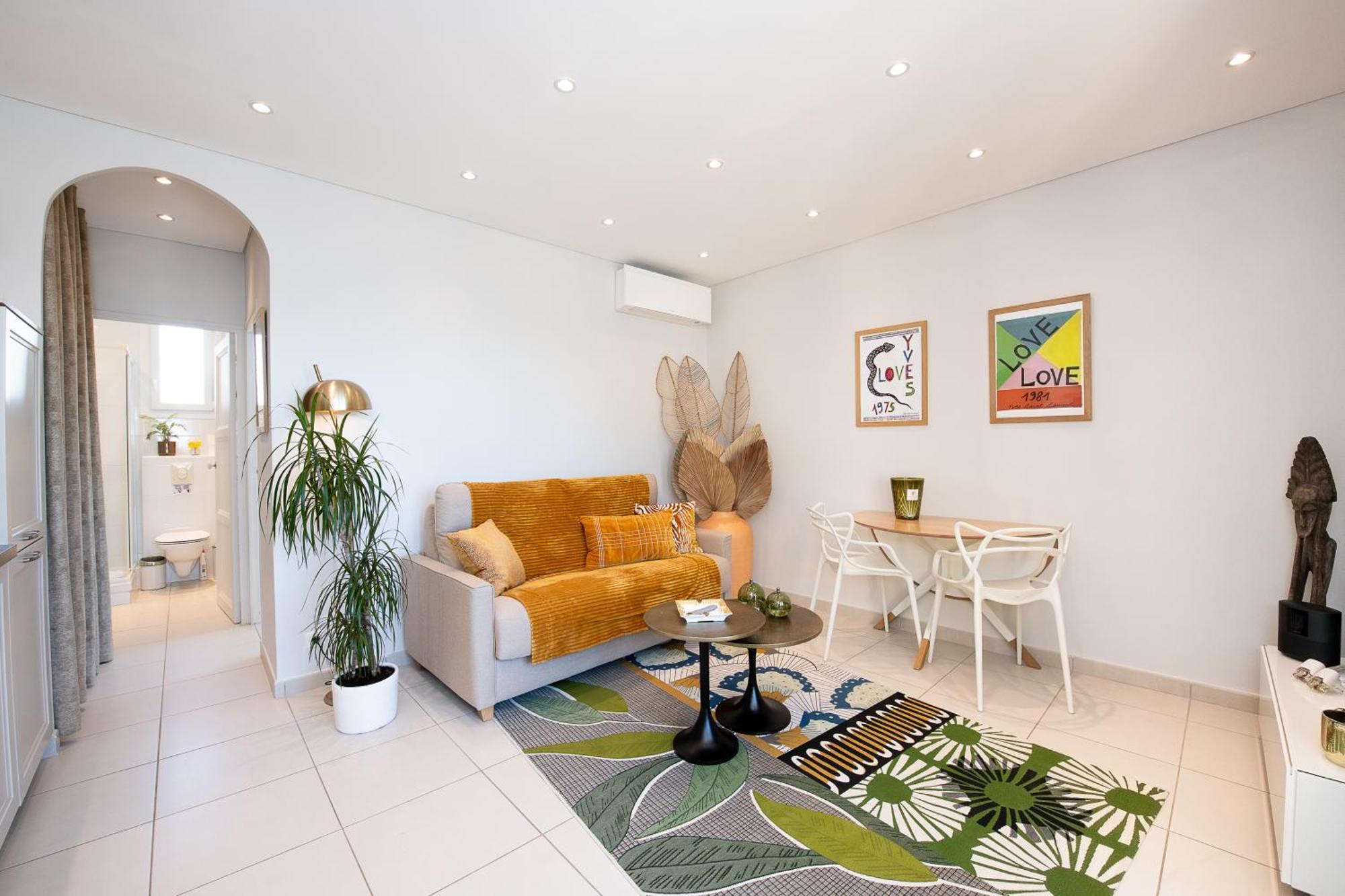 Confortable T2 Vue Mer Avec Terrasse Amenagee Et Parking Prive, Plage Et Port A Pied Sanary-sur-Mer Exterior photo