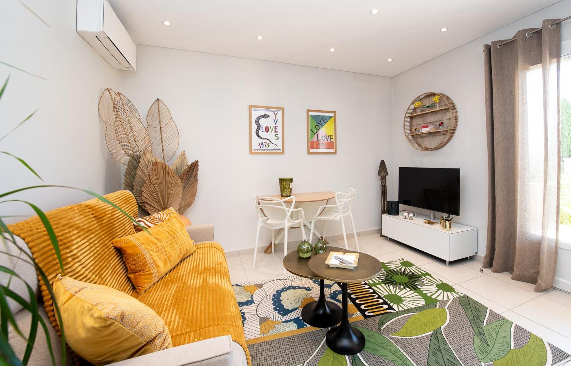 Confortable T2 Vue Mer Avec Terrasse Amenagee Et Parking Prive, Plage Et Port A Pied Sanary-sur-Mer Exterior photo